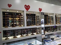 -广州宝岛眼镜武汉和光眼镜市场西区店