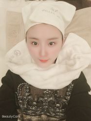 -微笑雨嘉造型护肤