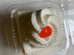 -红宝石·鲜奶小方·海派西点房(南丹店)