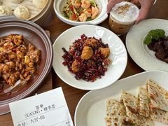 -肆季荟·SEASONS(江苏电视塔店)