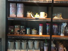 零售区-星巴克(北京三里屯SOHO一店)