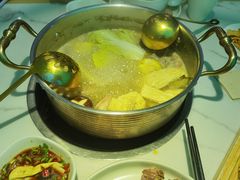 -六少·猪肚包鸡火锅(卓悦INTOWN店)