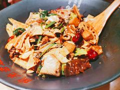 -风光老灶麻辣香锅(大成路翠微百货店)