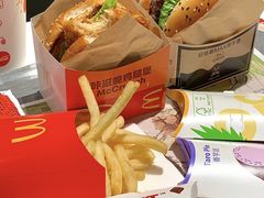 -麦当劳(军博店)