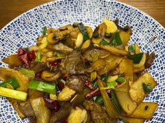 -云海肴·汽锅鸡·云南代表菜(天山百盛优客店)