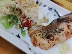 黄油煎三文鱼-葉家.焼鳥.居酒屋(惠利街店)