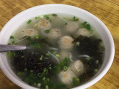 牛筋丸汤-老彬专工蚝烙糕粿