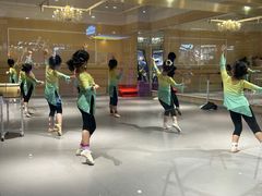 -炫艺舞蹈培训中心(枫尚奥特莱斯店)