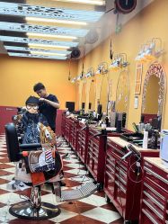 -Devilhands Barbershop男士理容店