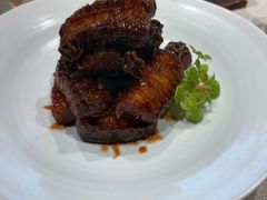 -品悦酒店(三林古镇店)