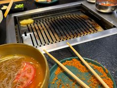 -臻牛烤肉
