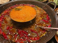 -渝井巷重庆老火锅(沈阳吉祥店)
