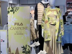 -王府井奥莱临潼小镇(临潼店)