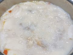 -煲王粤菜餐厅(中侨中心店)