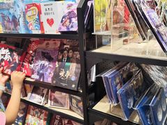 -潮品挚尚(龙湖长楹天街店)