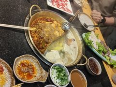 -顶顶汤火牛排火锅·经典铜锅涮肉