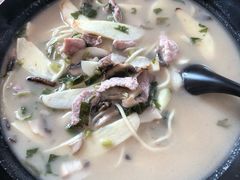 老杭州片儿川-东坡·面(音乐喷泉店)