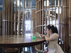 -钟书阁(松江泰晤士小镇店)