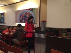 大堂-宏状元现熬粥·京味菜(三里河店)