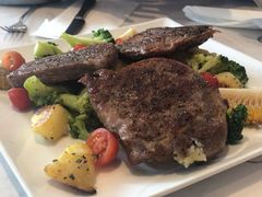 -必胜客(安盛金马店)