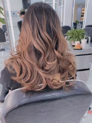 -Coo Hair salon