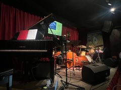 -东岸Cafe 爵士俱乐部