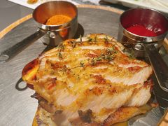 碳烤猪颈肉-小大董·烤鸭(观景餐厅·南京西路店)