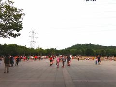 北大门休闲广场-太子山公园(园东路)