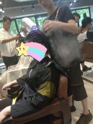 -PE SALON