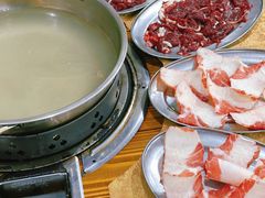 -五洞培记山庄·鲜牛肉火锅