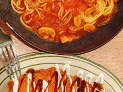 -玛格萝妮比萨屋(四平店)