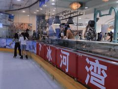 -正佳冰河湾真冰滑冰场