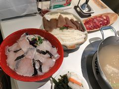 -左庭右院鲜牛肉火锅(金山万达店)