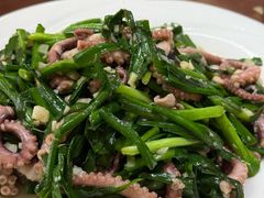 韭菜炒八带-小铜锣湾海鲜家常菜馆(河西店)