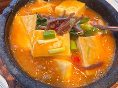 -云海肴云南菜(浦江欢乐颂店)