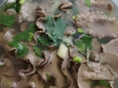 -乐山食古香跷脚牛肉