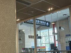 -麦当劳(轻轨曹杨路店)