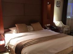 -爱时特套房酒店(会展中心远洋城店)