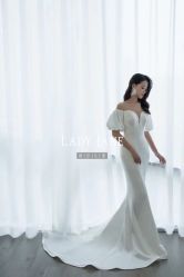 -Lady  Jane高端婚纱礼服馆