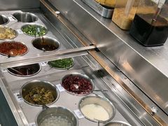 -成都你六姐·牛肉冒菜(信泰中心商场店)