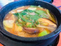 大酱汤-百年石锅饭·朝鲜族传统民餐