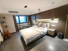 -恩索·美筑高空江景酒店(重庆解放碑步行街店)