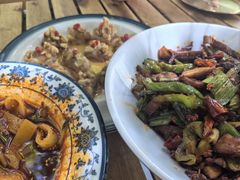 -柴窝堡22号辣子鸡·传承新疆菜