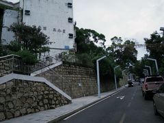-彳亍咖啡·这里(水湾路店)