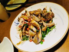 船歌特色生腌蟹钳-船歌·鱼水饺青岛菜(金狮广场店)