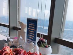 -怡豪大饭店·银顶旋转餐厅