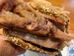 -老天桥酱肉烧饼夹肘子(天桥店)
