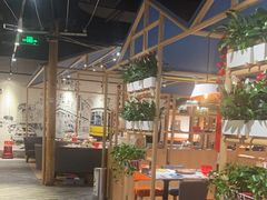 -渝信川菜 · 川味家常菜(财富购物中心店)