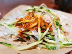 -亮亮面馆(经六路店)