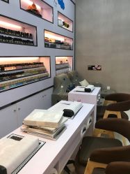 -美斯洛美甲美睫连锁店